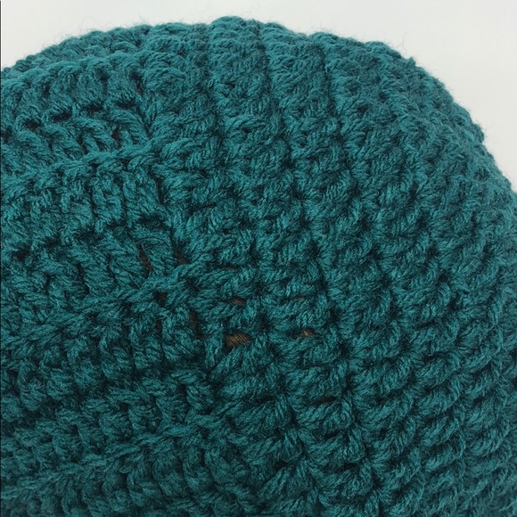 Woman’s or men’s winter hat New hand crochet by me - Picture 4 of 4